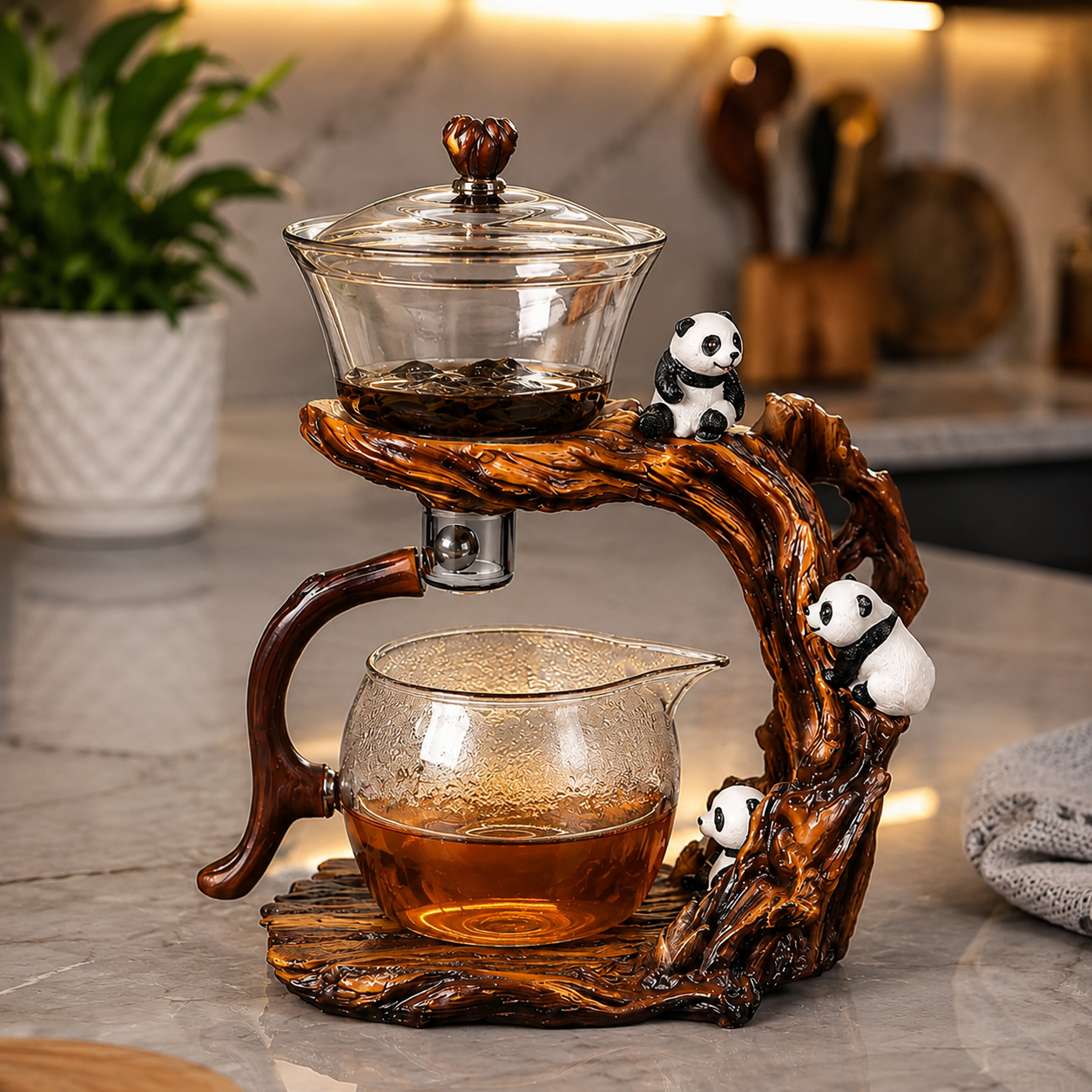 Tavéra Panda Teapot